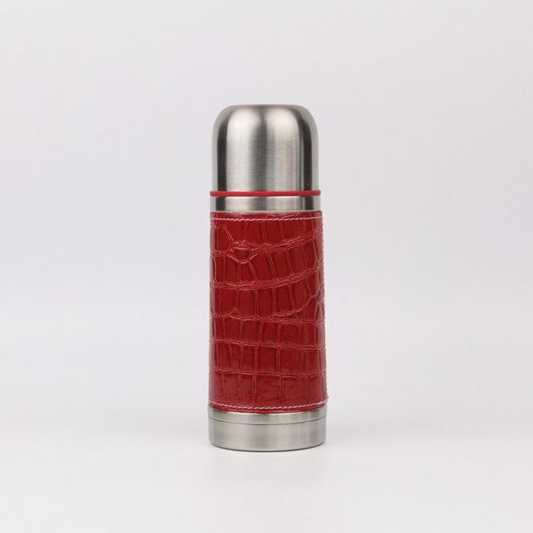 vacuum flask with leather