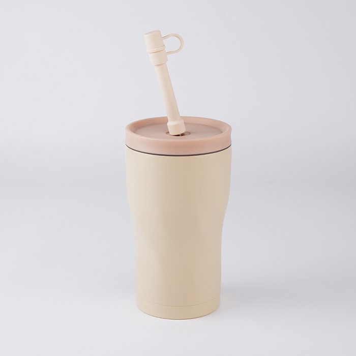 coffee tumbler with straw